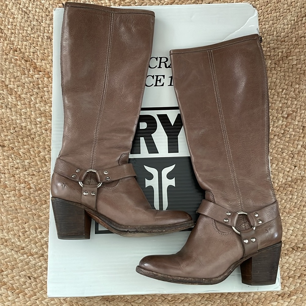 FRYE BOOTS Tabitha tall taupe/gray Sz 7M